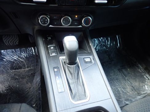 Used 2025 Nissan Kicks S FWD image 17