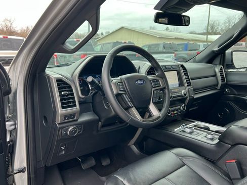 Used 2020 Ford Expedition XLT w/ Equipment Group 202A image 12