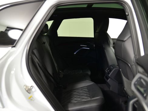 New 2025 Audi SQ5 Premium Plus image 19