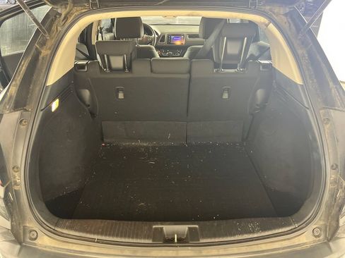 Used 2016 Honda HR-V EX image 9
