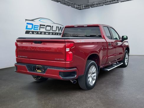 Used 2020 Chevrolet Silverado 1500 Custom w/ Custom Value Package image 3