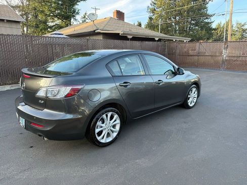 Used 2010 MAZDA MAZDA3 s Grand Touring image 4