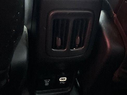 Used 2018 Jeep Compass Limited w/ Navigation Group image 15