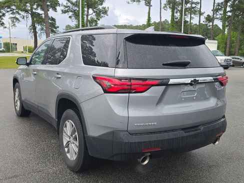Certified 2023 Chevrolet Traverse LT FWD image 5
