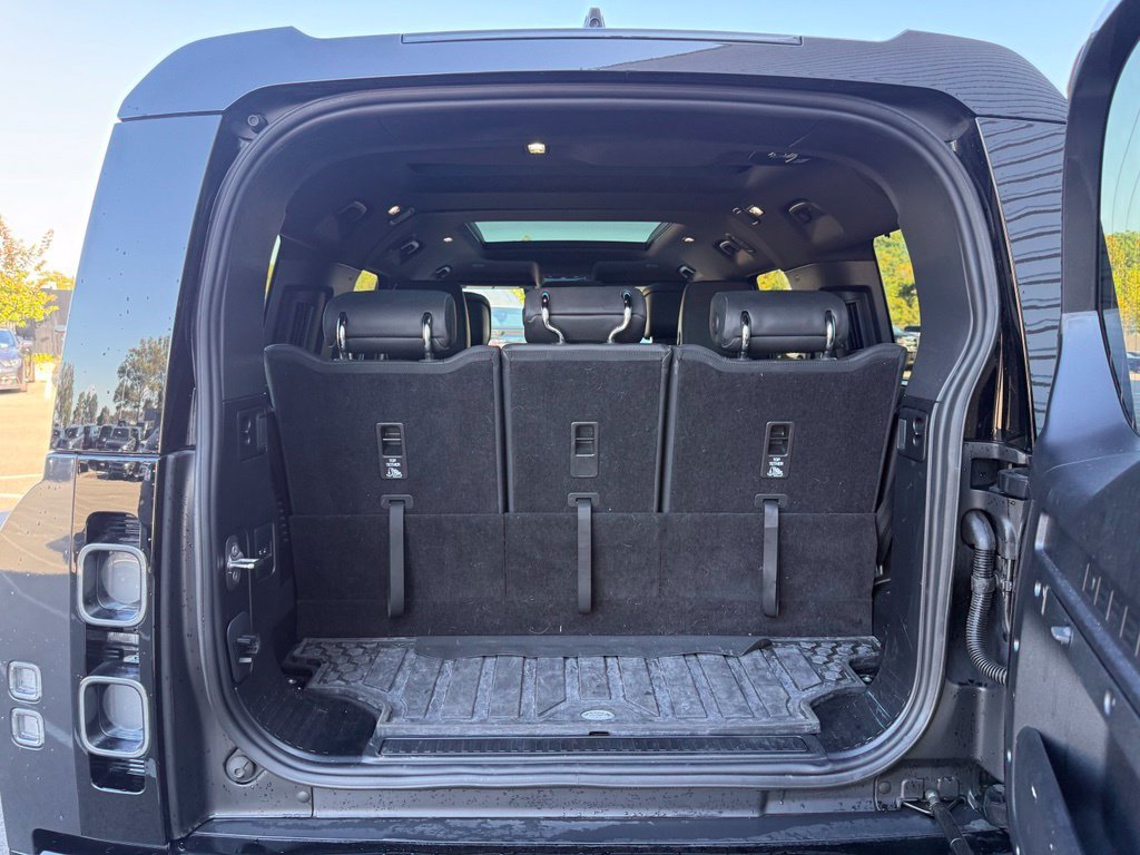 Used 2024 Land Rover Defender 130 X AWD/4WD image 19