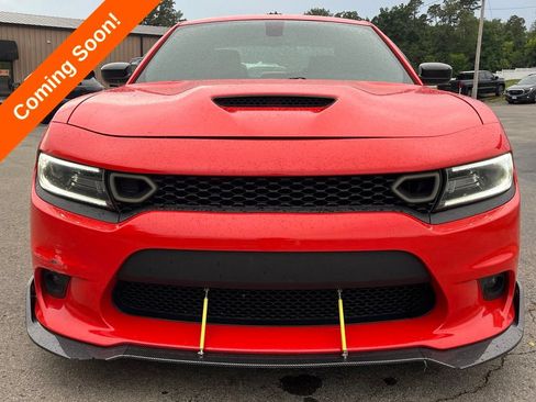 Used 2020 Dodge Charger R/T w/ Plus Group RWD image 3
