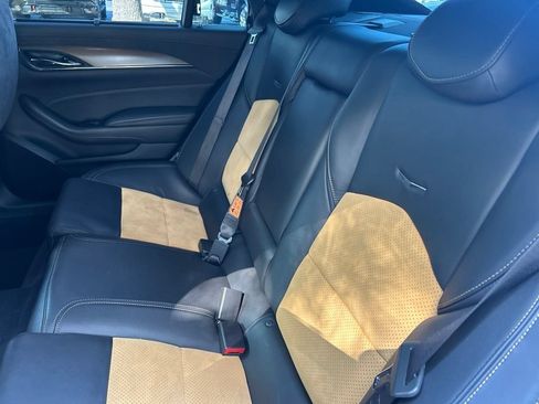 Used 2019 Cadillac CTS V w/ Carbon Fiber Package RWD image 10