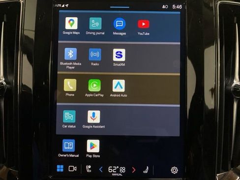 Used 2025 Volvo XC60 B5 Core image 44