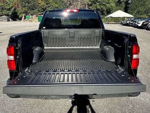 Certified 2018 GMC Sierra 1500 SLE w/ SLE Value Package image 29