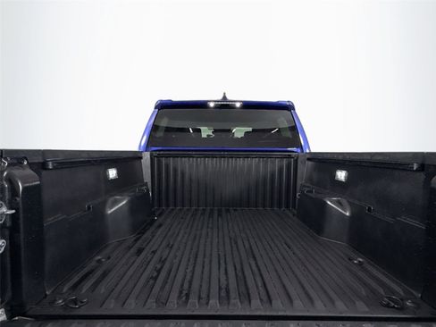 Used 2024 Toyota Tacoma TRD Off-Road image 38
