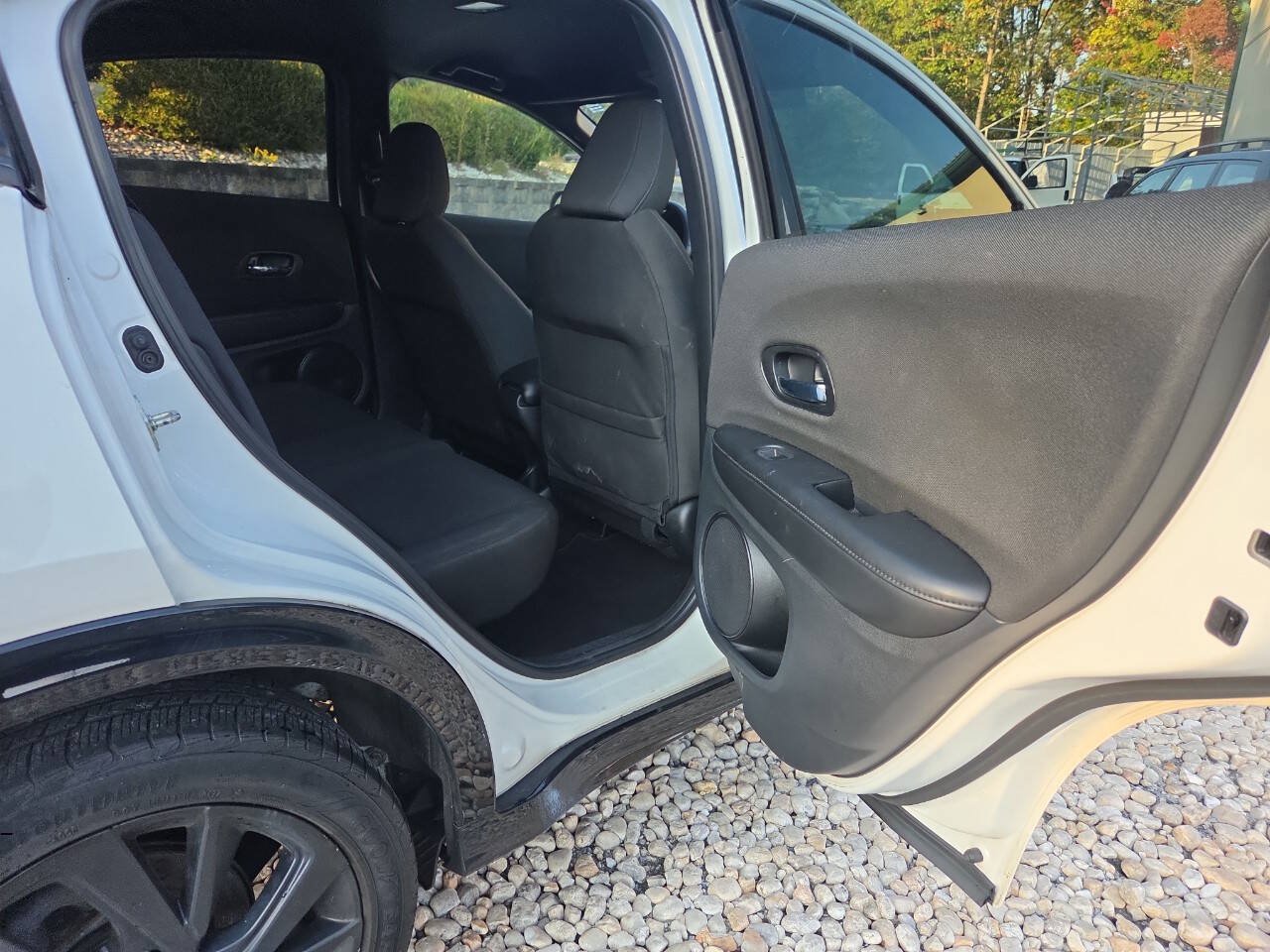 Used 2021 Honda HR-V Sport image 17