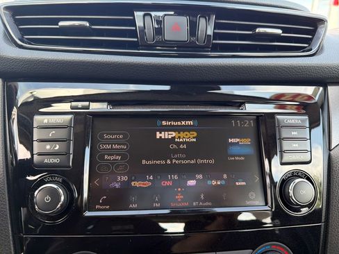 Certified 2022 Nissan Rogue Sport S FWD image 32