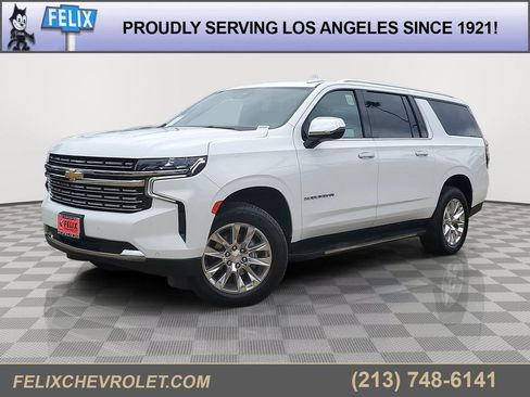 Used 2024 Chevrolet Suburban Premier RWD image 1