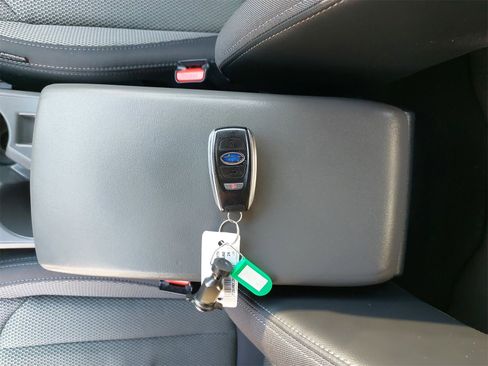 Used 2024 Subaru Crosstrek 2.0i Premium image 35