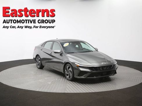Used 2024 Hyundai Elantra Limited FWD image 52