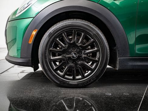 Used 2023 MINI Cooper 2-Door Hardtop image 13