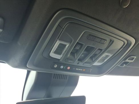 Used 2025 GMC Sierra 1500 AT4X image 28