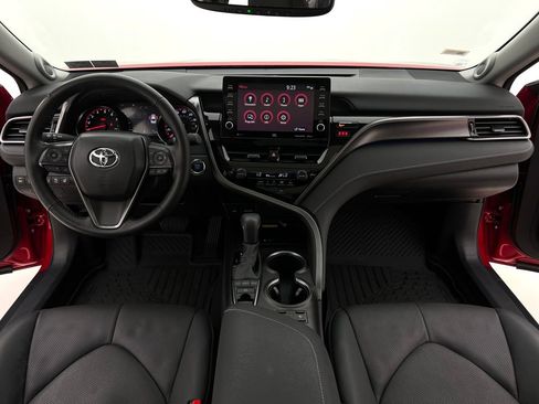Used 2024 Toyota Camry XSE w/ Navigation Package image 24