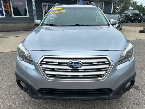 Used 2017 Subaru Outback 2.5i Premium AWD/4WD image 6