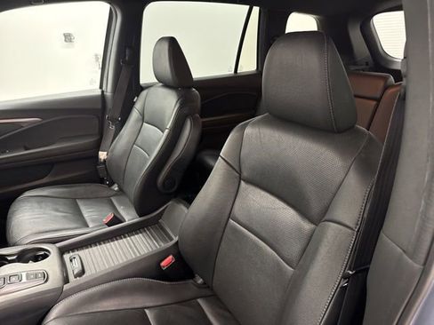 Used 2023 Honda Passport EX-L image 14