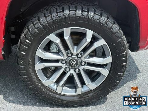 Used 2025 Toyota 4Runner Limited AWD/4WD image 30