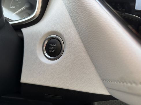 Used 2024 Toyota Corolla SE image 16