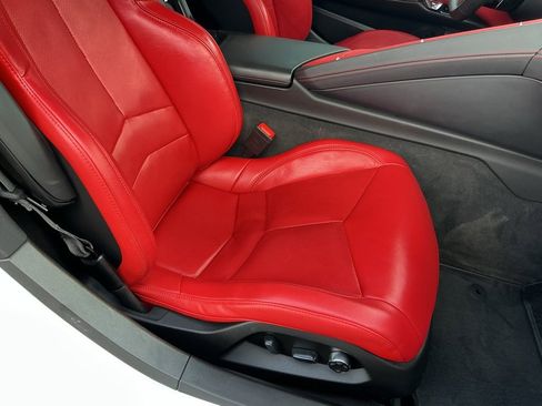 Used 2023 Chevrolet Corvette Stingray w/ Z51 Performance Package image 25