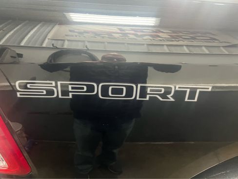 Used 2024 RAM 2500 Big Horn w/ Sport Appearance Package image 9