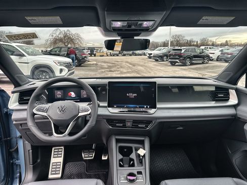 New 2026 Volkswagen Tiguan SE R-Line image 21