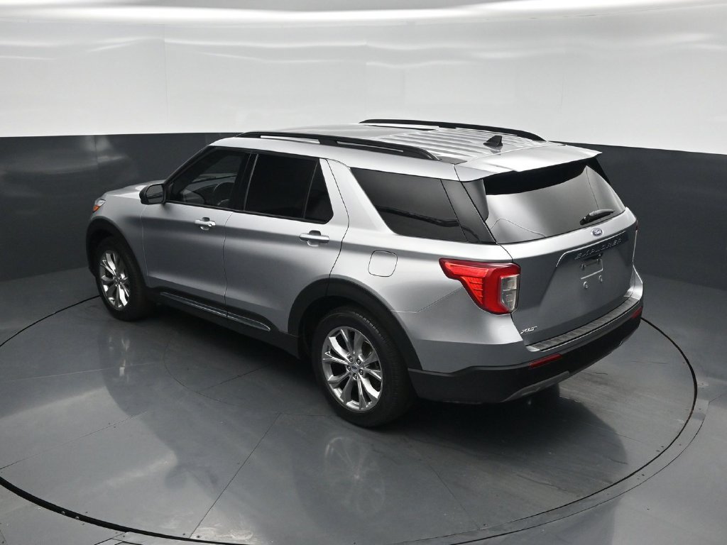 Used 2021 Ford Explorer XLT w/ Equipment Group 202A RWD image 37