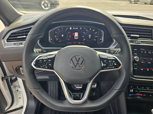 Certified 2024 Volkswagen Tiguan SEL R-Line AWD/4WD image 16