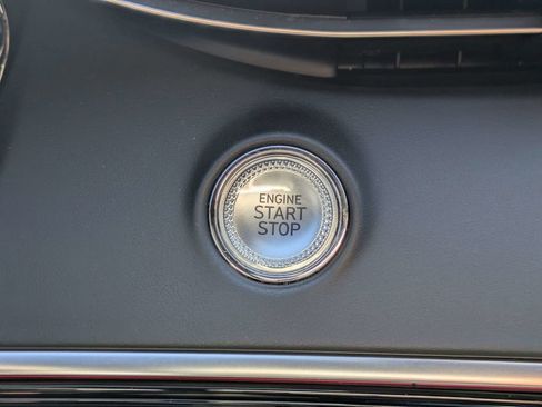 Used 2025 Genesis GV70 2.5T w/ Sport Prestige Package image 34