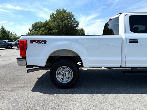Used 2022 Ford F250 XL w/ Power Equipment Group image 33