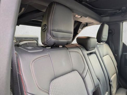 Used 2024 Ford Bronco Raptor w/ Interior Carbon Fiber Pack 6 AWD/4WD image 22