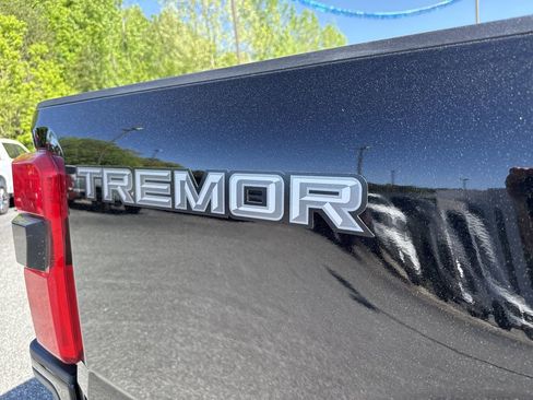 Used 2024 Ford F250 Lariat w/ Lariat Ultimate Package AWD/4WD image 19