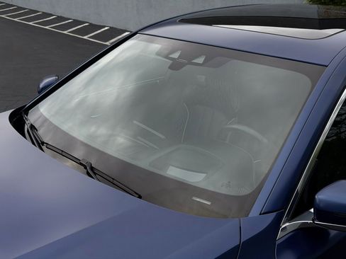 Used 2019 BMW ALPINA B7 xDrive w/ Luxury Rear Seating Package image 17