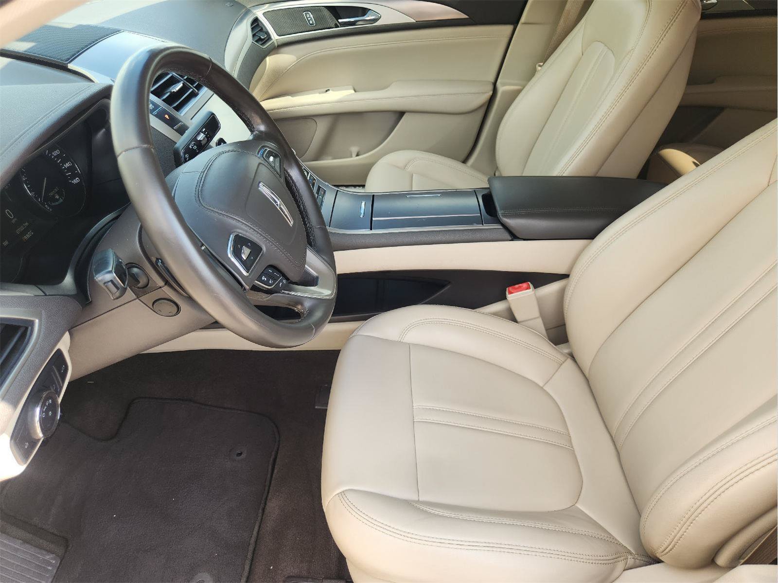 Used 2020 Lincoln MKZ w/ Convenience Package FWD image 13