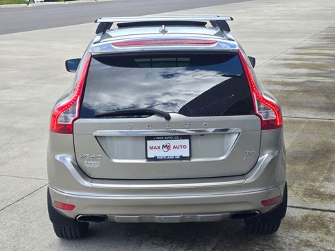 Used 2016 Volvo XC60 T5 Premier w/ Proximity Package AWD/4WD image 7