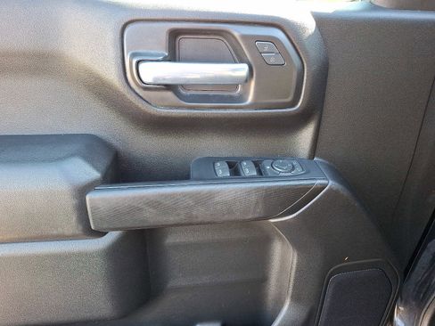 Used 2022 Chevrolet Silverado 1500 Custom image 12