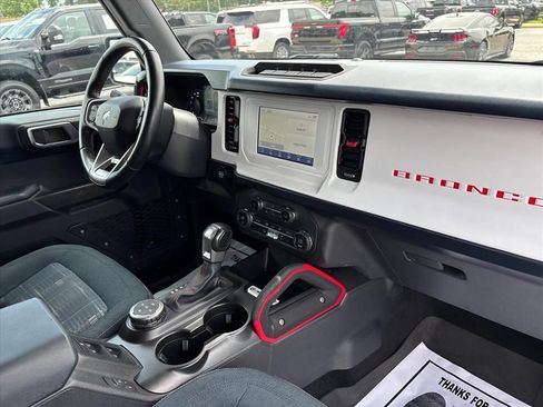 Used 2023 Ford Bronco Heritage Edition AWD/4WD image 13