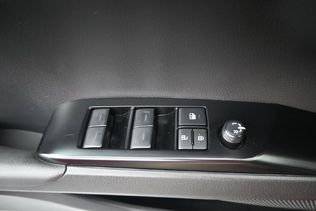 Used 2025 Toyota Camry LE FWD image 20