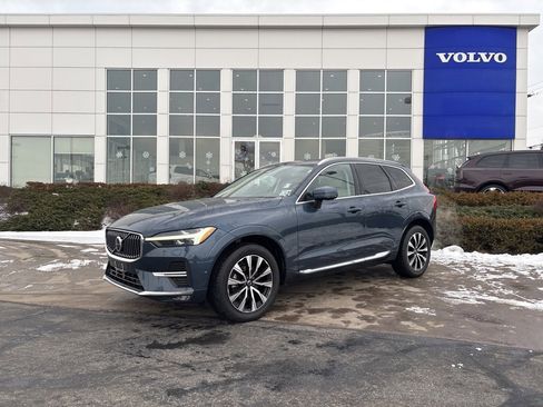 Certified 2023 Volvo XC60 B5 Plus w/ Climate Package image 43