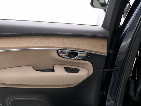 New 2026 Volvo XC90 B5 Plus w/ Protection Package AWD/4WD image 18