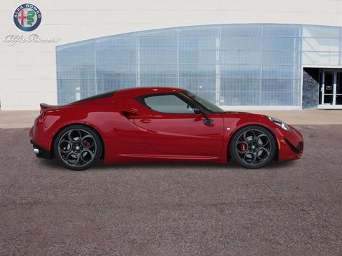 Used 2015 Alfa Romeo 4C Launch Edition w/ Convenience Group RWD image 27