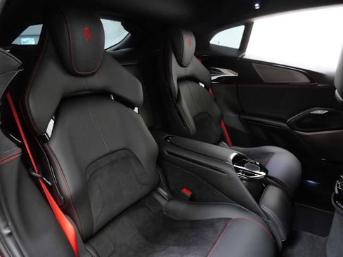 Used 2024 Ferrari Purosangue AWD/4WD image 15