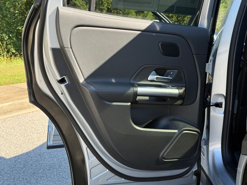 Used 2025 Mercedes-Benz GLA 250 image 24