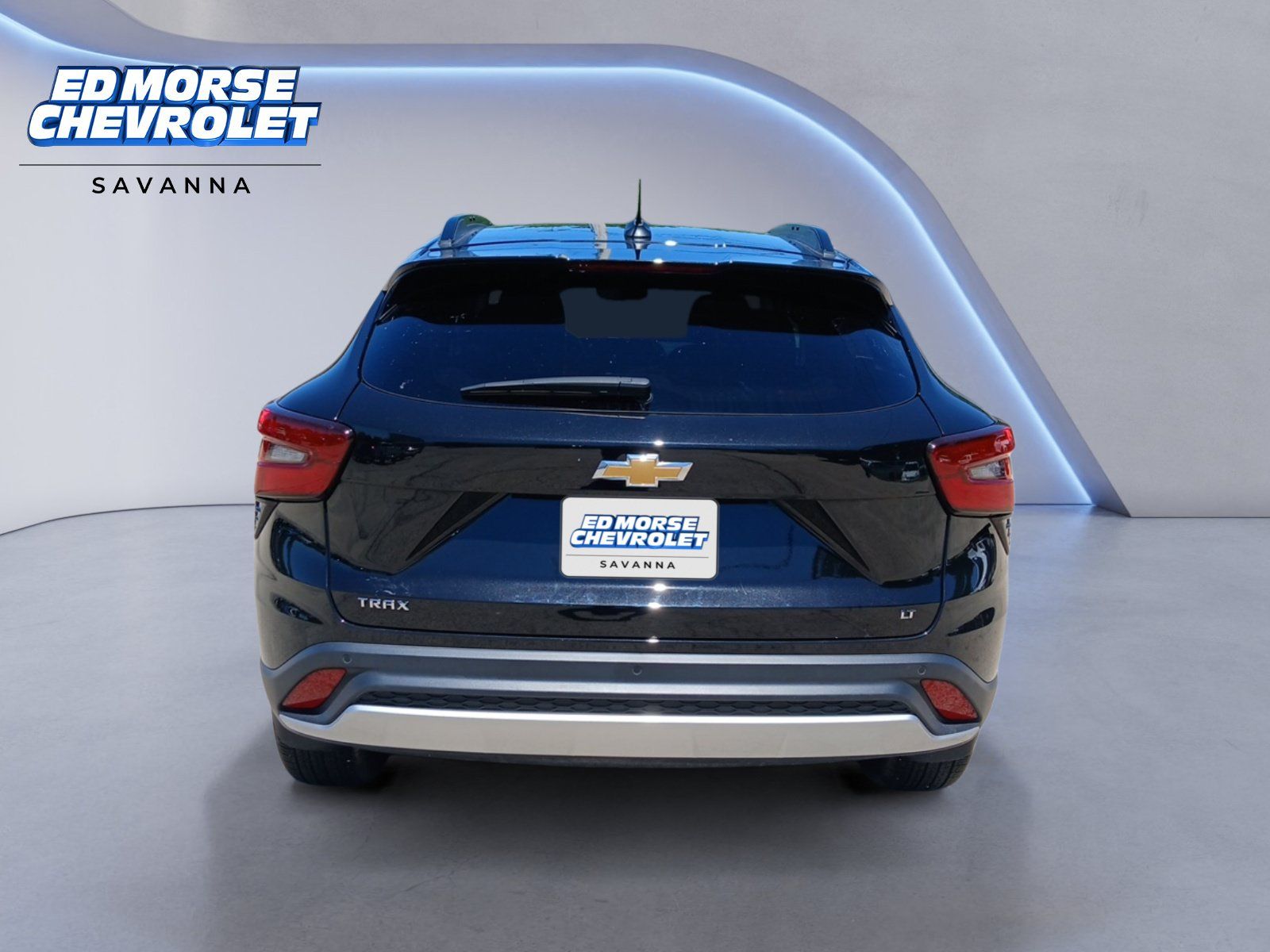 Used 2025 Chevrolet Trax LT w/ Sunroof Package FWD image 4