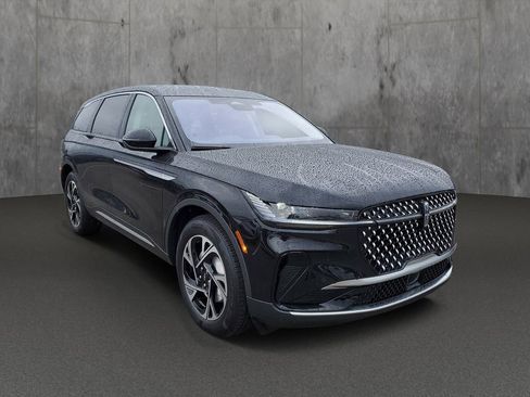 New 2026 Lincoln Nautilus Premier image 30