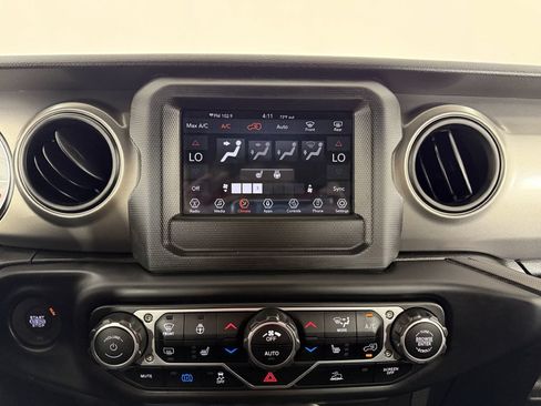 Used 2023 Jeep Wrangler Unlimited w/ Cold Weather Group AWD/4WD image 32
