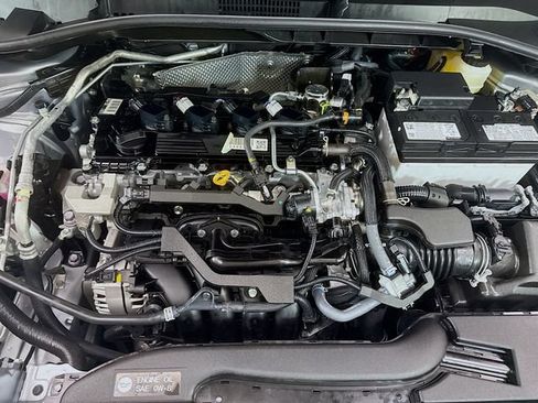 Used 2025 Toyota Corolla Cross XLE w/ Convenience Package FWD image 30